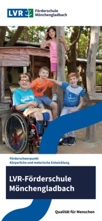 Deckblatt Schulflyer 4 Kinder auf Klettergerüst